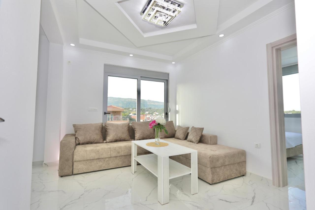 Nesi Apartments 울친 외부 사진